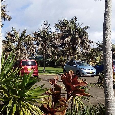 Fletcher Christian Holiday Apartments Burnt Pine Luaran gambar